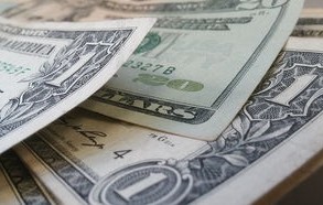 女子110萬搶2300克黃金 商家拒發(fā)貨